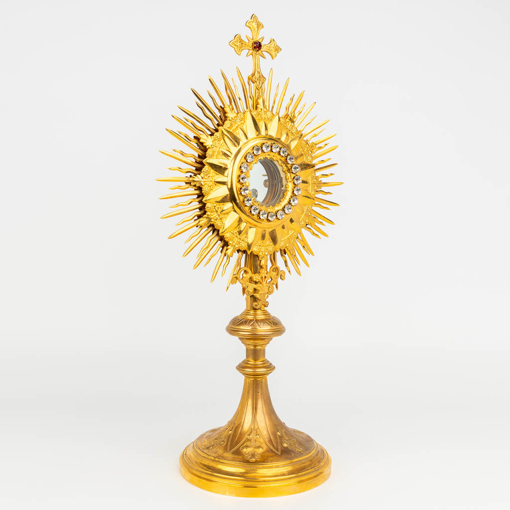 1 Gothic - style Monstrance
