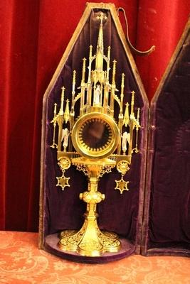 Monstrance With Original Case. style Gothic - style en Bronze / Gilt / Enamel / Stones, Belgium 19th century ( anno 1875 )