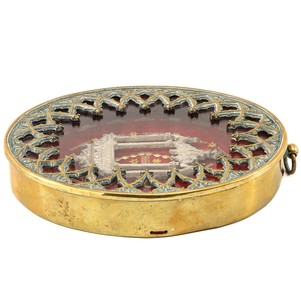 1 Gothic - Style Multi Reliquary - 34 St. Relics
