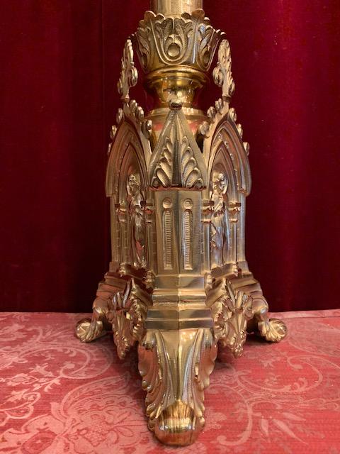 1 Gothic - style Pascal Candlestick Measures Without Pin