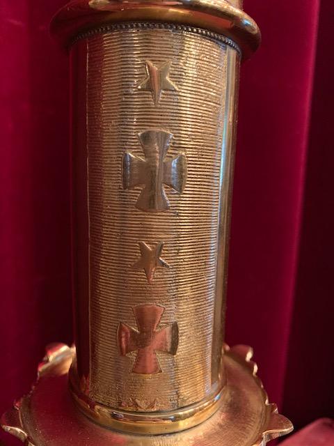 1 Gothic - style Pascal Candlestick Measures Without Pin