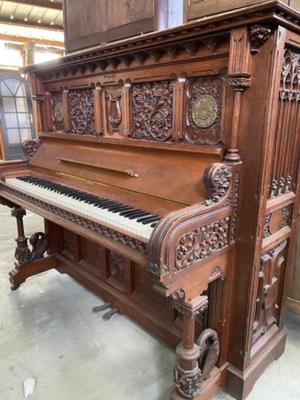 Piano Expected ! style Gothic - style en Oak wood, Belgium  19 th century