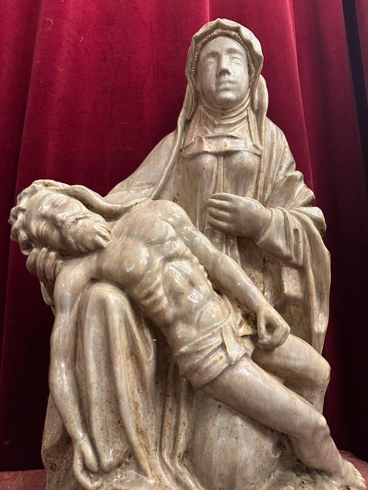 1 Gothic - Style PiëTa