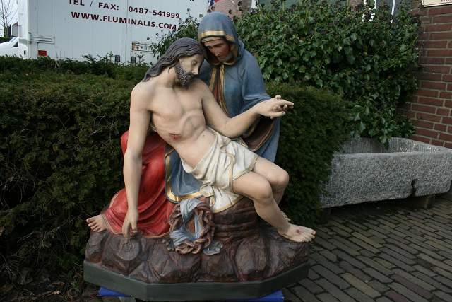 1 Gothic - style Pieta