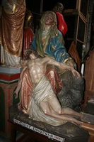 Pieta style Gothic - style en plaster polychrome, Belgium 19th century ( anno 1875 )