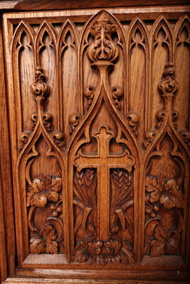 Prayer Bench  style Gothic - Style en Oak wood, France 19 th century ( Anno 1890 )