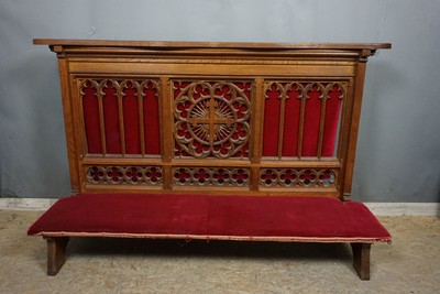 Prayer Bench  style Gothic - style en Oak Wood / Red Velvet, Belgium 19 th century