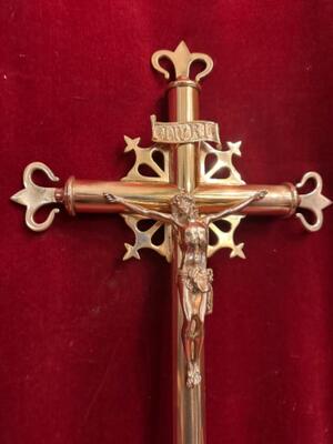 Processional Cross style Gothic - Style en Brass / Bronze / Polished and Varnished, Belgium  19 th century ( Anno 1885 )