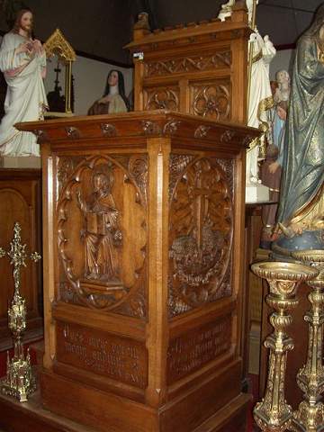 1 Gothic - Style Pulpit