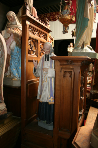 1 Gothic - Style Pulpit