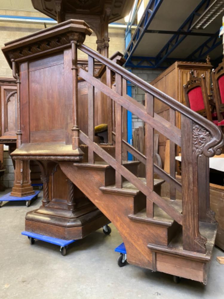 1 Gothic - style Pulpit