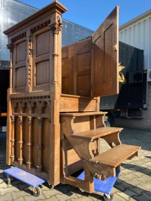 Pulpit style Gothic - style en Oak wood, Belgium  19 th century