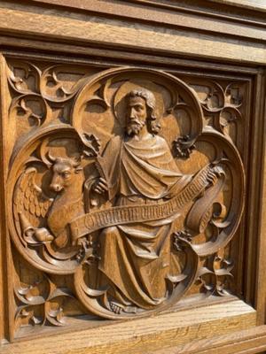 Pulpit Fully Hanc - Carved Reliefs Of The 4 Evangelists style Gothic - Style en Oak wood, Belgium 19 th century ( Anno 1890 )