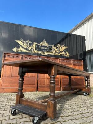 Refectory Table style Gothic - Style en Oak Wood, Belgium  20 th century ( Anno 1955 )