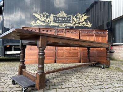 Refectory Table style Gothic - Style en Oak Wood, Belgium  20 th century ( Anno 1955 )