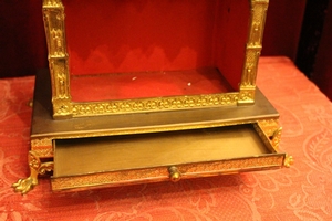 Reliquary style Gothic - style en Brass / Bronze / Gilt, France 19th century