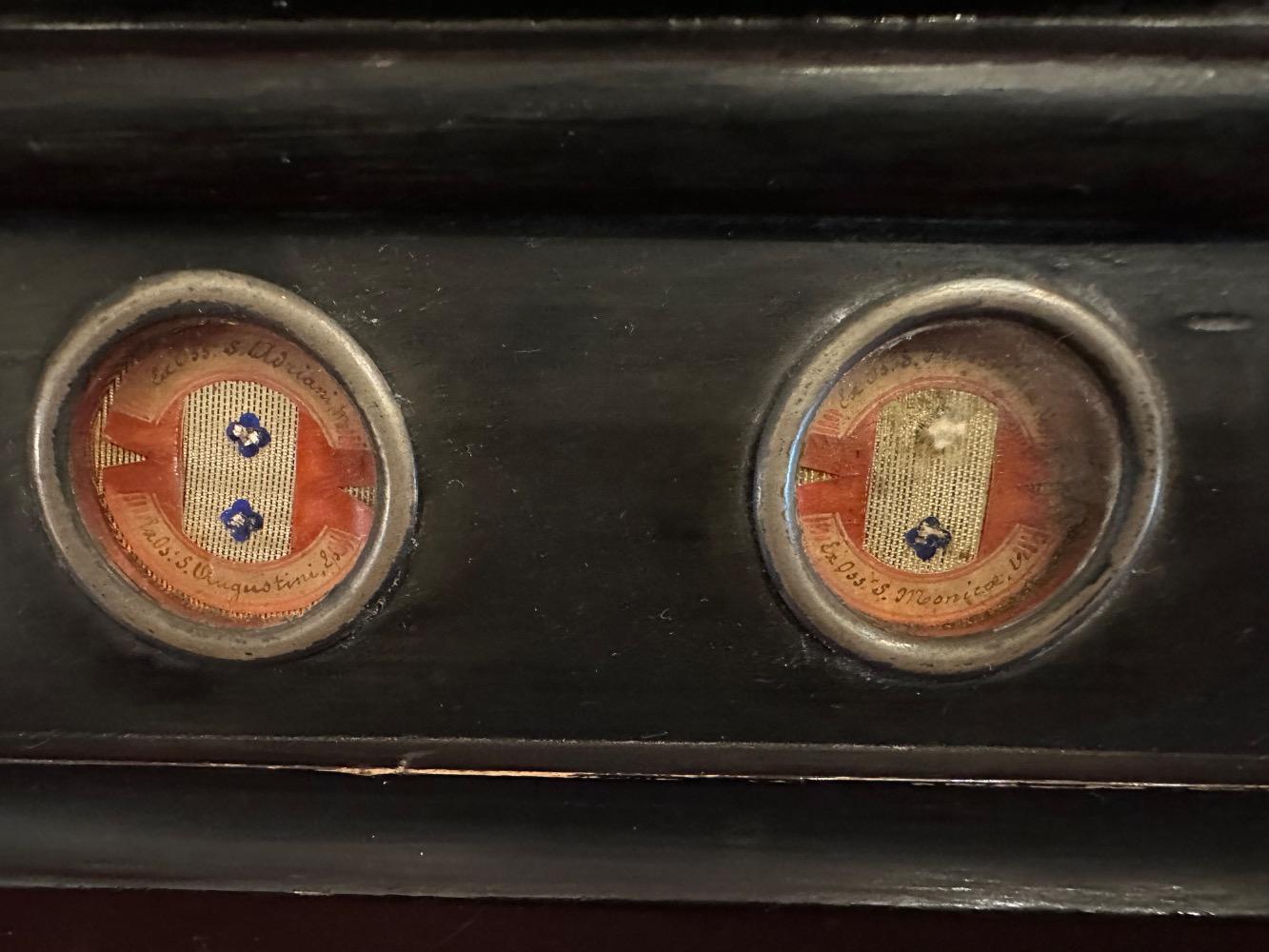 1 Gothic - Style Reliquary - Cross Relics :Relics Ex Ossibus : St. Augustinus / St. Adriani. Ex Ossibus St. Monica / St. Petronilla. Ex Ossibus St. Leonardus. Ex Ossibus ?