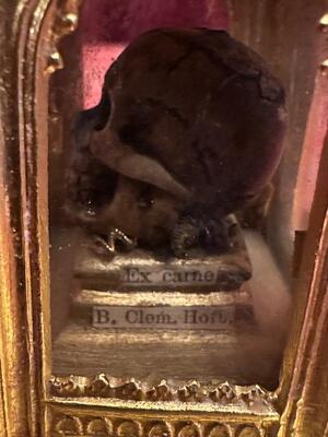 1 Gothic - Style Reliquary Inside A Sculpted Chestnut In The Shape Of A Skull. Ex Carne B. Clemens M. Hofbauer