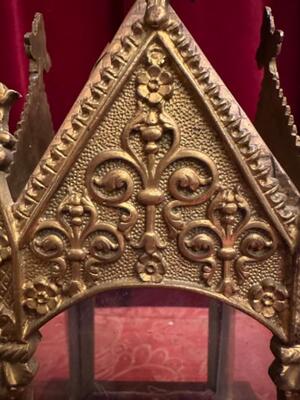 Reliquary - Relic  style Gothic - Style en Brass / Bronze / Glass, France 19 th century ( Anno 1875 )