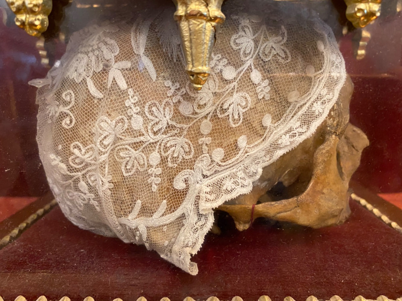 1 Gothic - style Reliquary - Relic Caput ( Skull ) St. Ar.....Drine V.M.