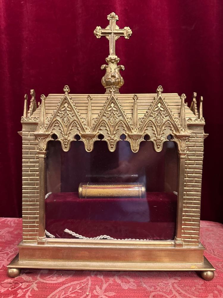 1 Gothic - Style Reliquary - Relic Ex Carne St. Vincentius A Paulo