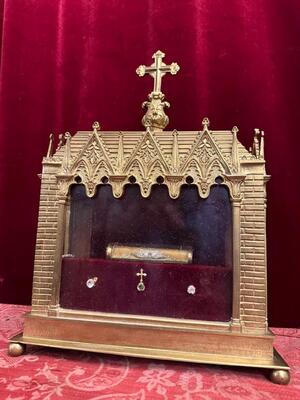 1 Gothic - Style Reliquary - Relic Ex Carne St. Vincentius A Paulo
