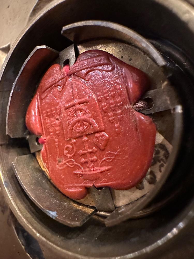 1 Gothic - Style Reliquary - Relic Ex Ossibus St. Hubertus