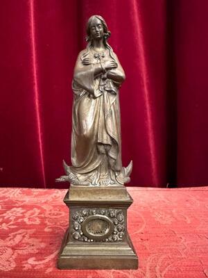 Reliquary - Relic Ex Velo B.M.V. style Gothic - Style en Bronze, Italy  19 th century ( Anno 1865 )