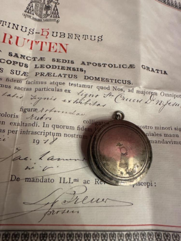 1 Gothic - Style Reliquary - Relic True Cross With Original Document