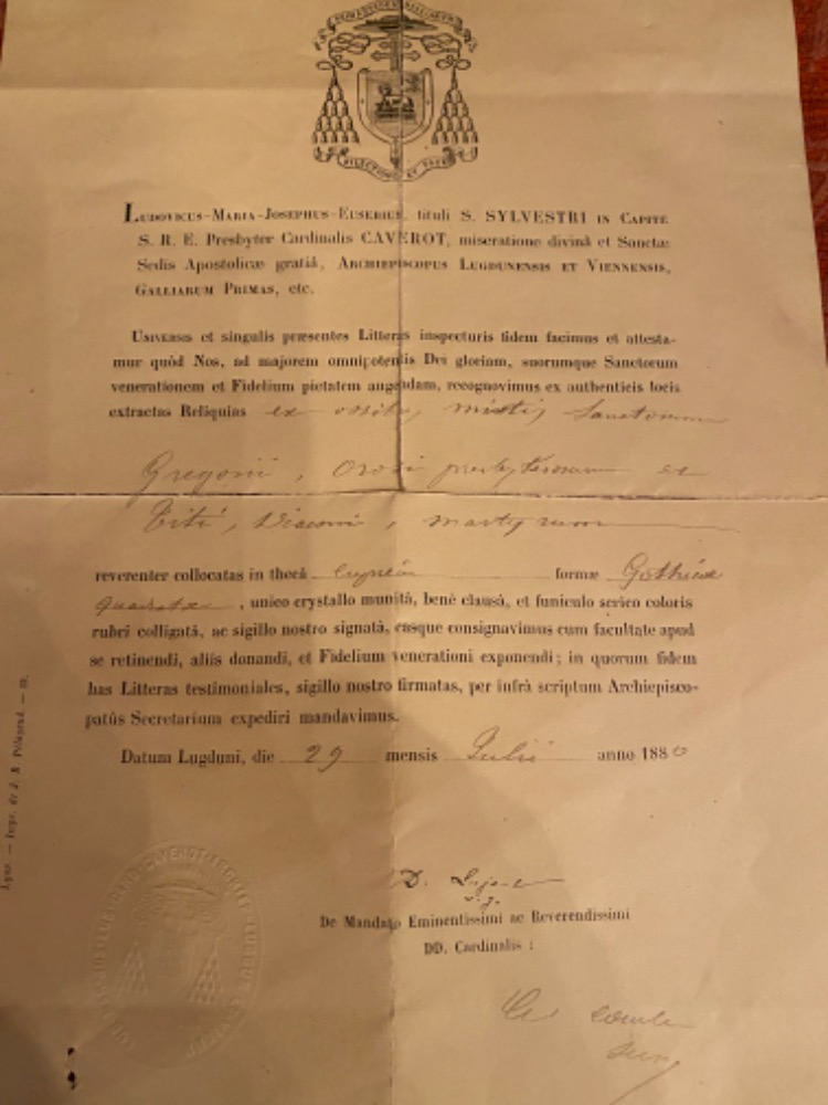 1 Gothic - style Reliquary - Relics Ex Ossibus St. Gregorius Priest. St. Citus Deacon. St. Brose Priest. With Original Documents