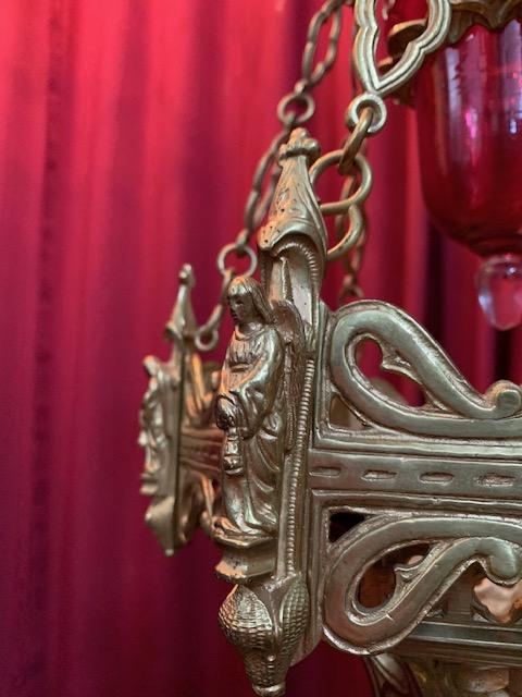 1 Gothic - style Sanctuary Lamp