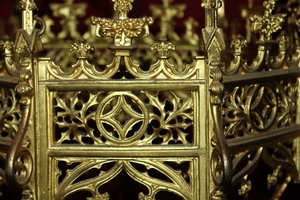 Sanctuary Lamp style Gothic - style en Bronze / Gilt, France 19th century