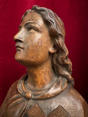 Sculpture St. Veronica style Gothic - Style en Hand - Carved Wood Oak, Belgium  19 th century ( Anno 1870 )