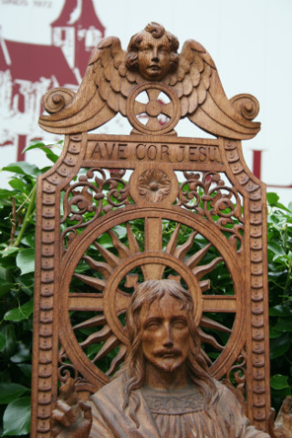 1 Gothic - style Seated Christ / Holy Heart