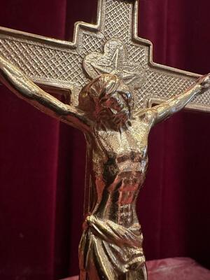 Small Altar - Cross Suitable For Home Chapel ! style Gothic - Style en Brass / Bronze / Polished and Varnished, Belgium  19 th century