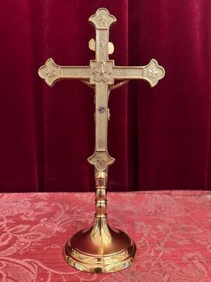 Small Altar - Cross Suitable For Home Chapel ! style Gothic - Style en Brass / Bronze / Polished and Varnished, Belgium  19 th century