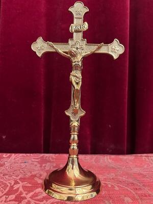Small Altar - Cross Suitable For Home Chapel ! style Gothic - Style en Brass / Bronze / Polished and Varnished, Belgium  19 th century