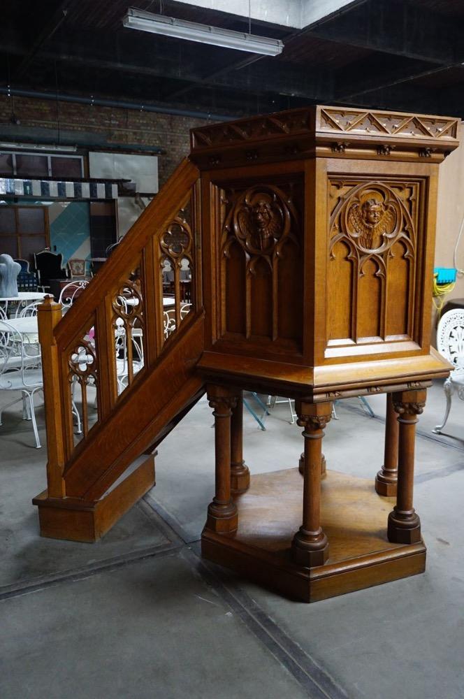 1 Gothic - Style Small Pulpit. More And Better Detail Pictures Soon !