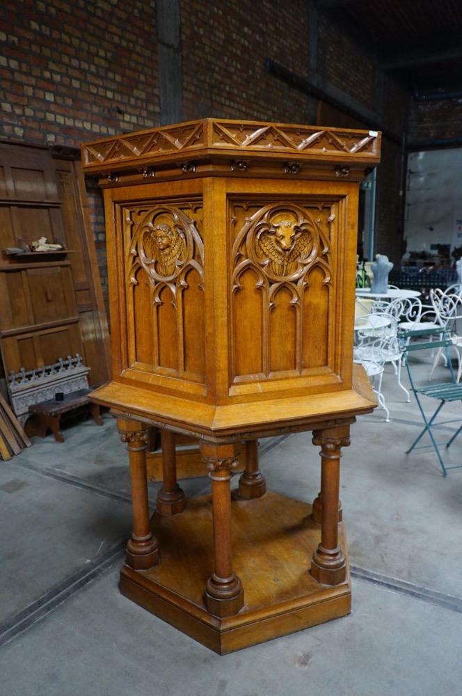 1 Gothic - Style Small Pulpit. More And Better Detail Pictures Soon !