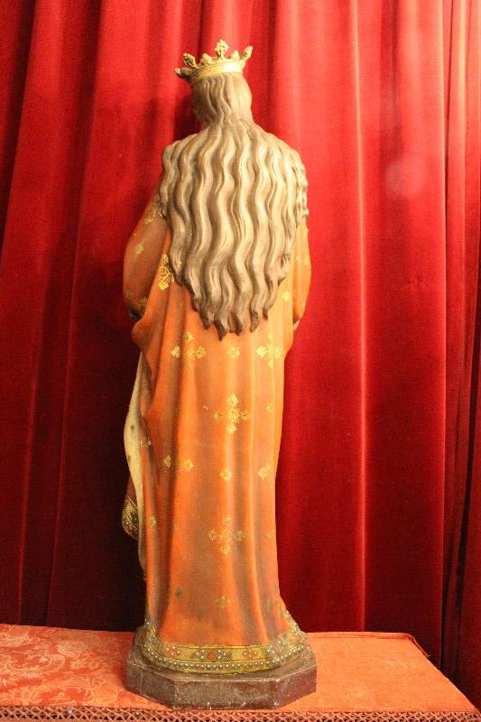 1 Gothic - style St. Appolonia Statue