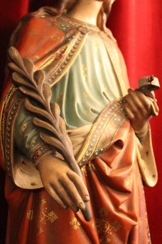 1 Gothic - style St. Appolonia Statue