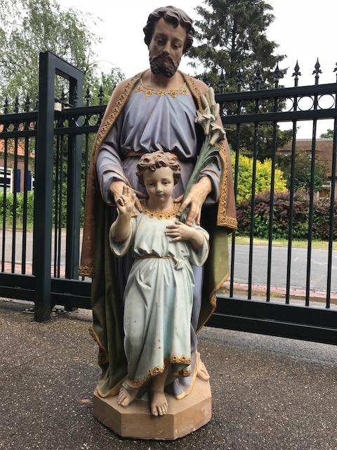 1 Gothic - style St. Joseph Statue With Child