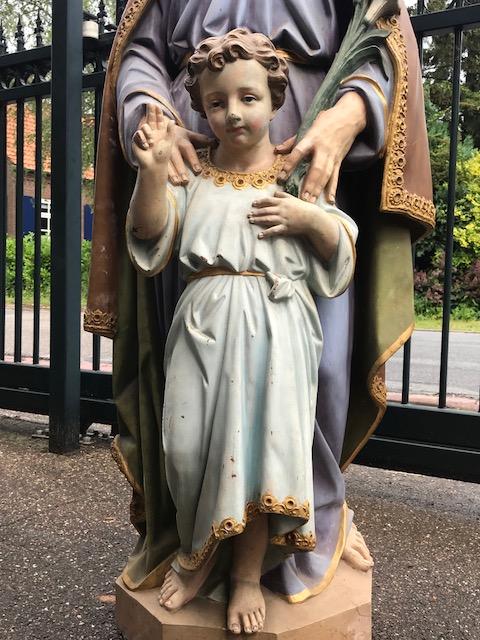1 Gothic - style St. Joseph Statue With Child