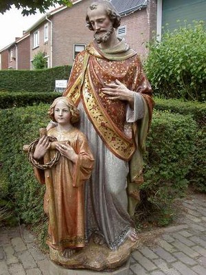 1 Gothic - Style St. Joseph With Jesus Statue