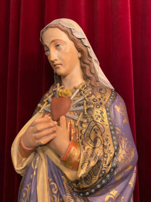 St. Mary Mater Dolorosa  style Gothic - style en Plaster polychrome, Belgium  19 th century ( Anno 1890 )