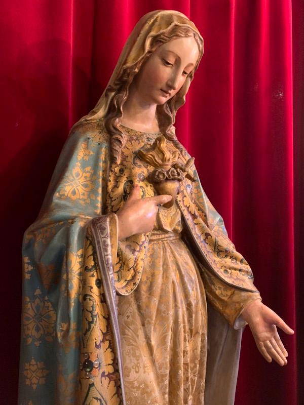 1 Gothic - style St. Mary Statue