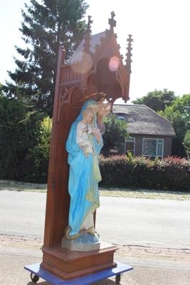 St. Mary Statue With Chapel For Sale Separate Height Statue 135 Cm style Gothic - style en Oak wood / Terra - Cotta polychrome, France 19th century (anno 1870 )