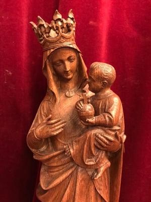 St. Mary With Child style Gothic - style en hand-carved wood Oak, Belgium 19th century ( anno 1890 )