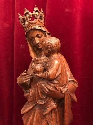 St. Mary With Child style Gothic - style en hand-carved wood Oak, Belgium 19th century ( anno 1890 )