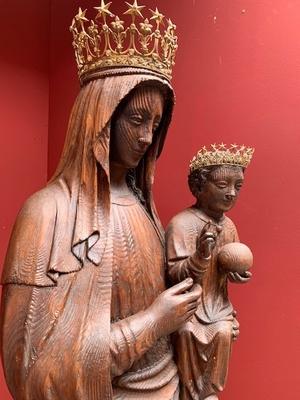 St. Mary With Child style Gothic - style en hand-carved wood , Belgium 19th century